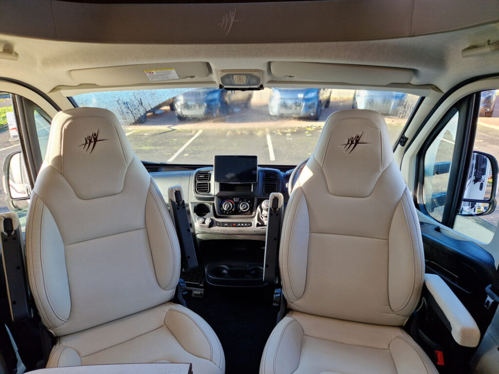 23105 20251203 113510