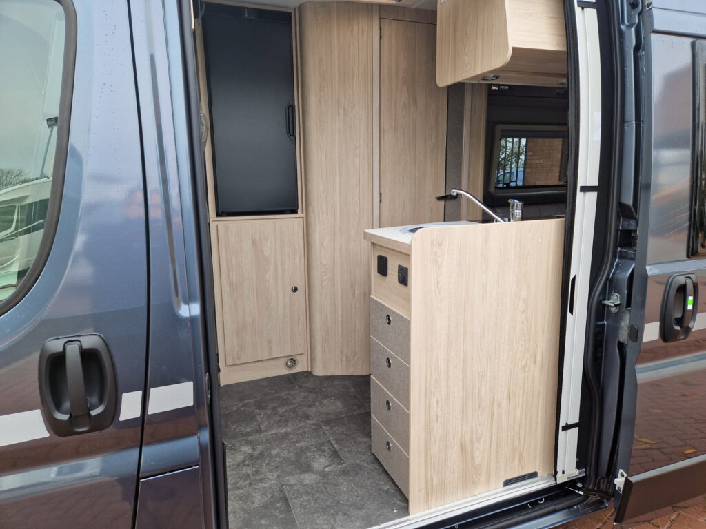 23343 20251030 120020