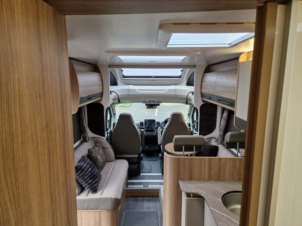 23391 20251211 105832