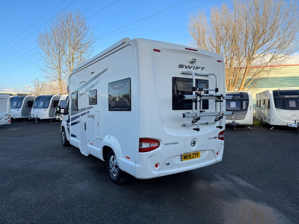 3759d7ce 70a3 4f2f 9bbc C701d6c6eff8 1