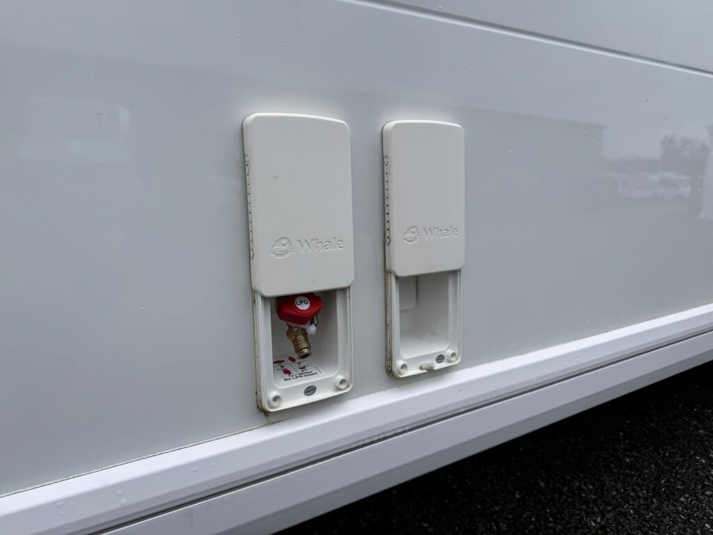 A3de817d B642 4769 A9f1 3270a32d1d89 1