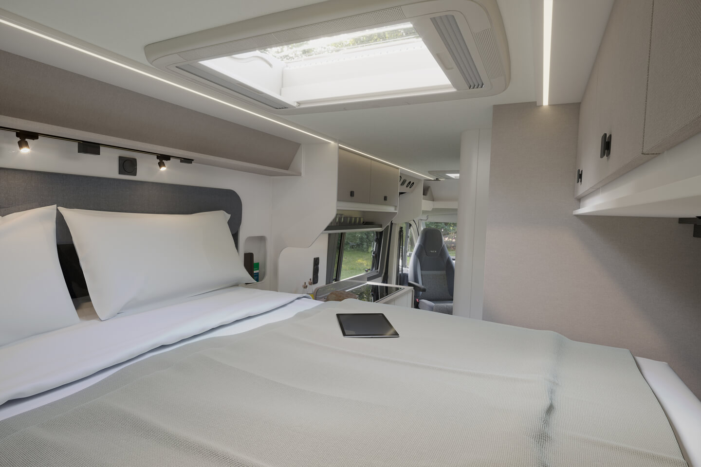 2026 ACE 1200GL RearToFront SS 04 01 2025