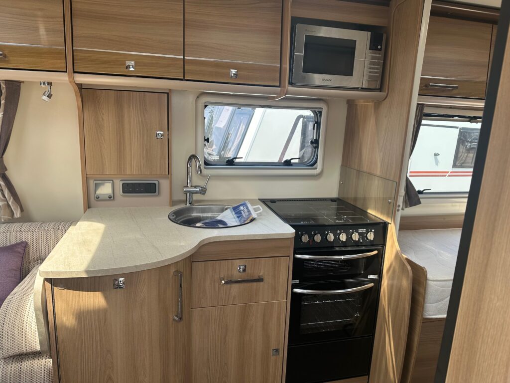 2016 Bailey Unicorn Cadiz 24858 16 Scaled
