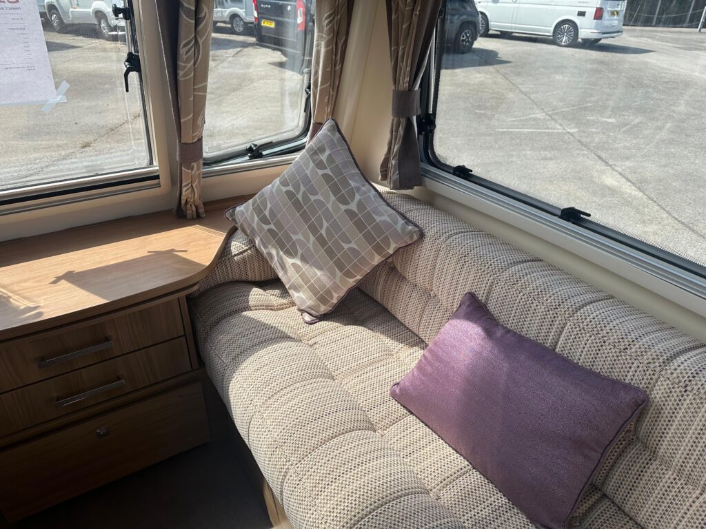 2016 Bailey Unicorn Cadiz 24858 17 Scaled