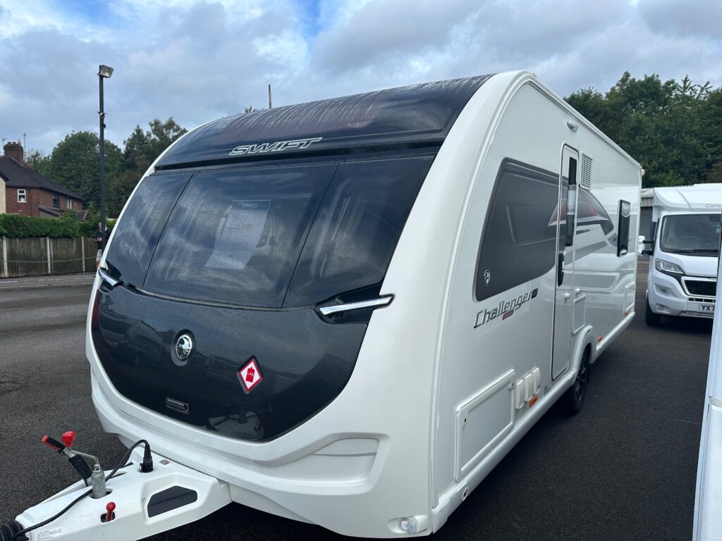 2024 Swift Challenger 560L Grande 25315 1 Scaled