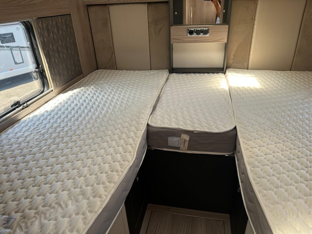 2024 Swift Escape 684 25071 24 Scaled