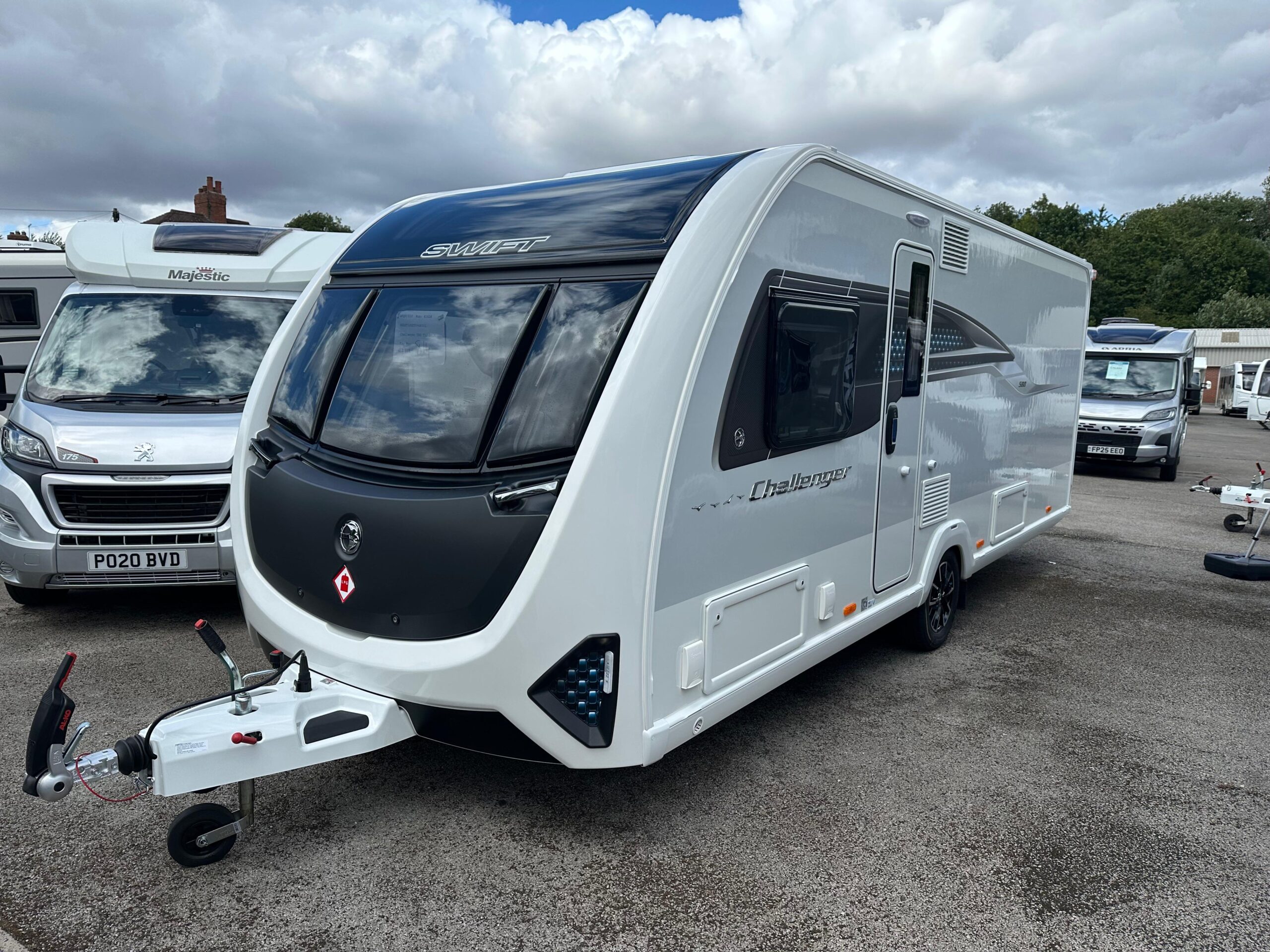 2026 Swift Challenger 580 25154 1 Scaled
