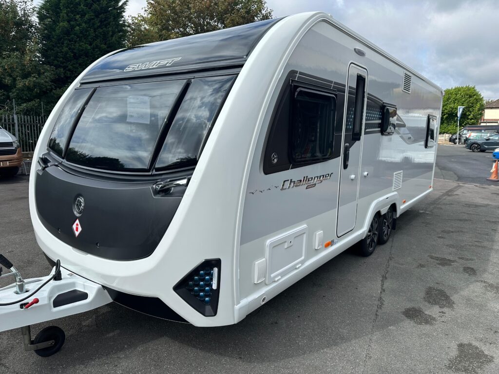 2027 Swift Challenger Grande 630 Staffs 1 Scaled