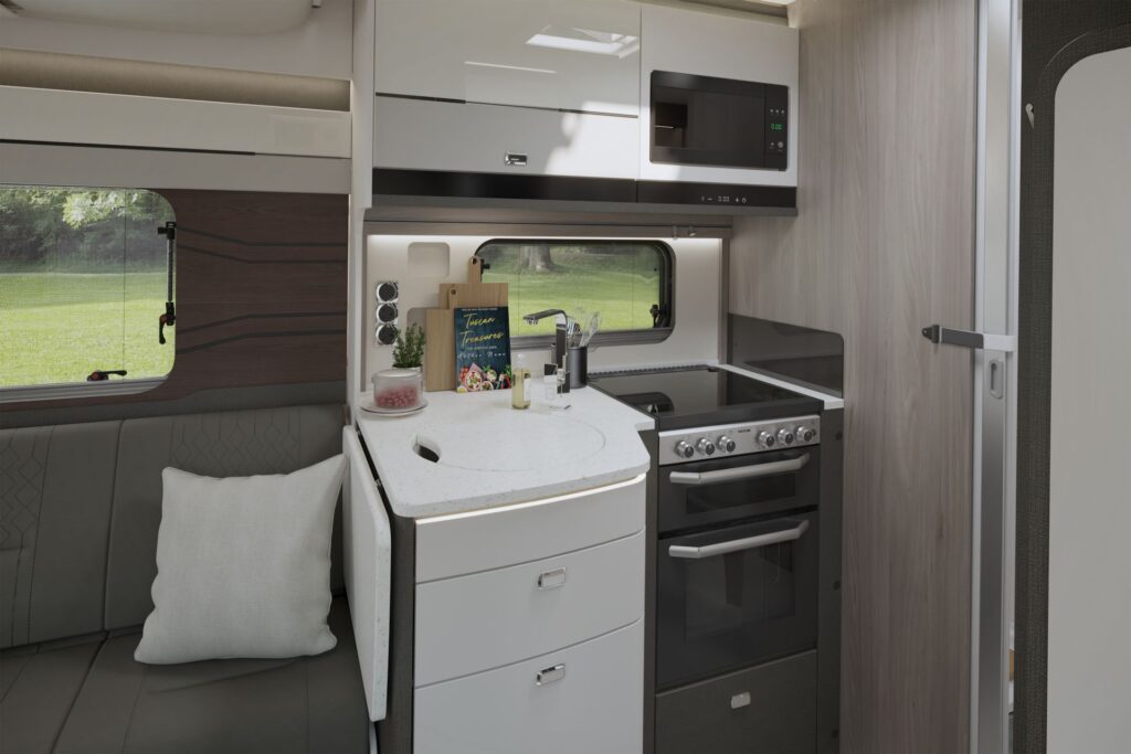 2027 Kontiki 740 Kitchen SS 22 06 2026 1920x1920 1