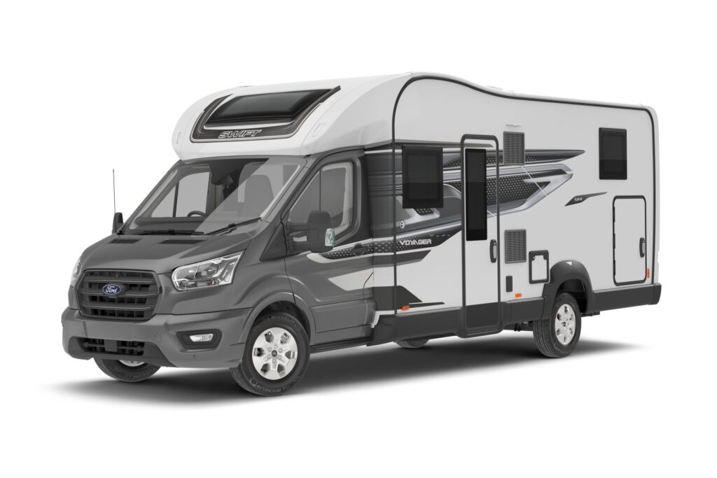 2027 Voyager 584 Front 3Q MS 13 07 26 1920x1920 1
