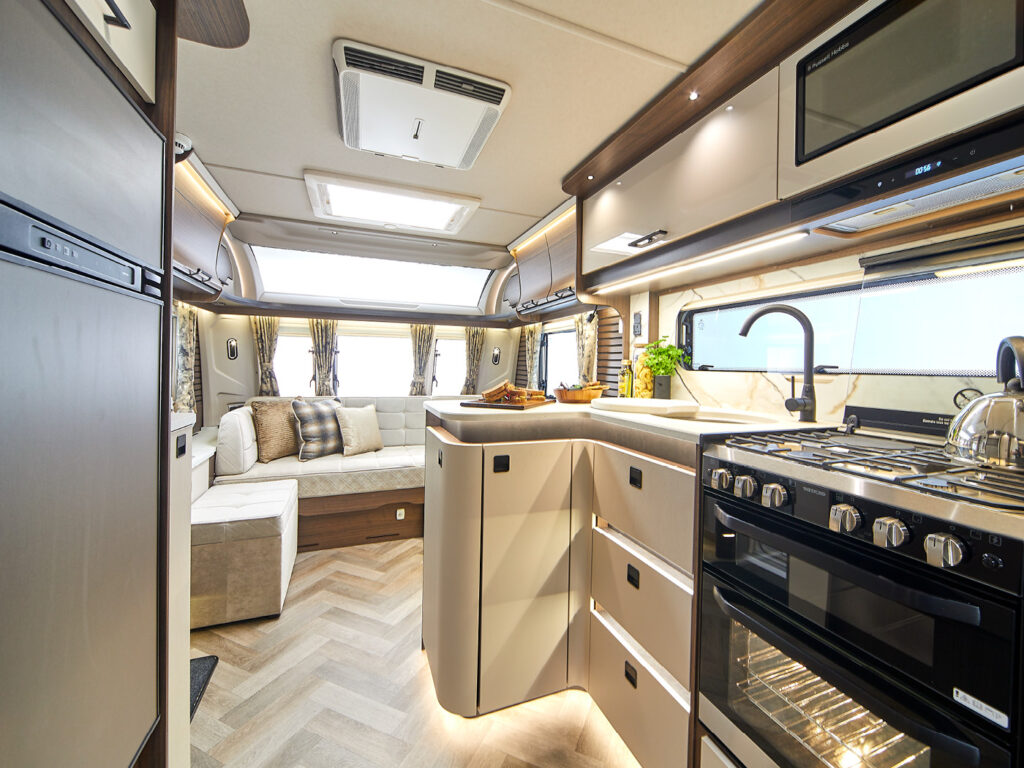 Lusso II 3