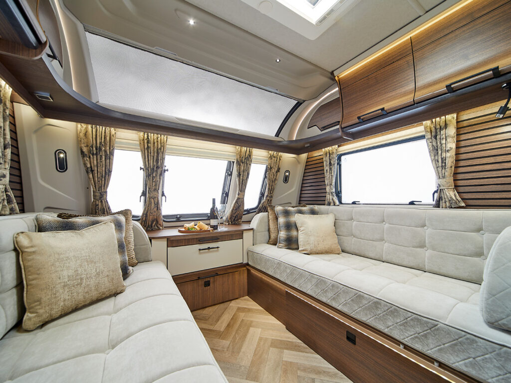 Lusso III 3