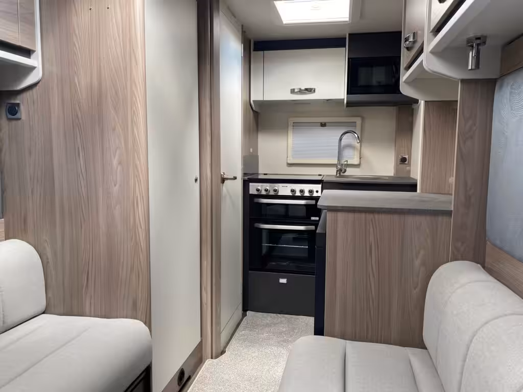 Swift Challenger 390 NH 13 Scaled