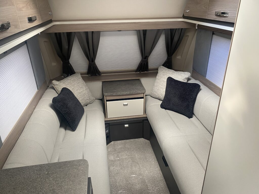 Swift Challenger 390 NH 9 Scaled