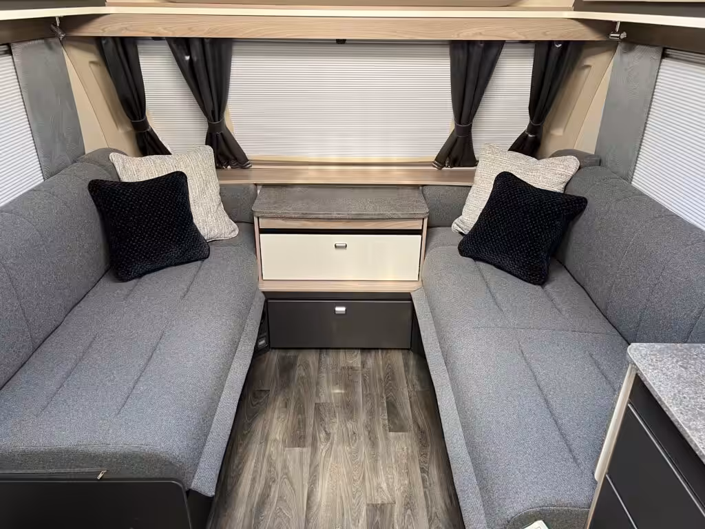 2027 Swift Challenger Grande 650 6 Scaled